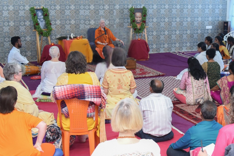 Swami Sunday 261108